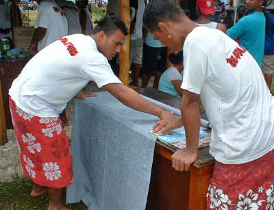 August 31, Apia 022.jpg (21330 bytes)