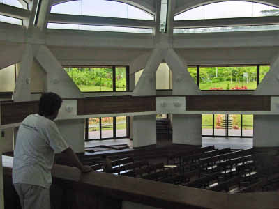 Samoa2 004_edited.jpg (16621 bytes)